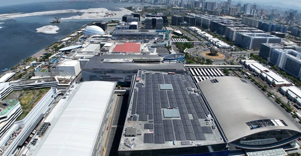 SM Mall of Asia Square boasts a 2MWp solar energy system, reducing its environmental impact and contributing to a greener future.