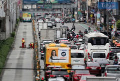NAPOLCOM, PNP review traffic procedures after LRT-1 accident incident