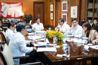 Marcos pledges funding for Virology and Vaccine Institute