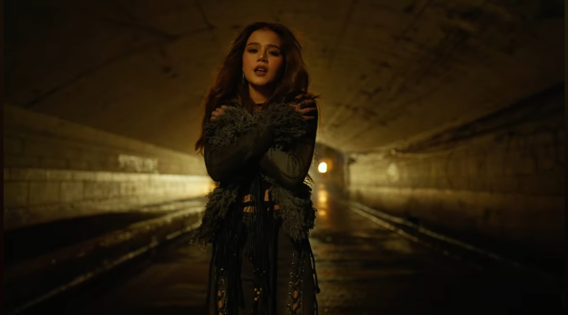 Maris Racal drops self-directed video for 'Perpektong Tao'