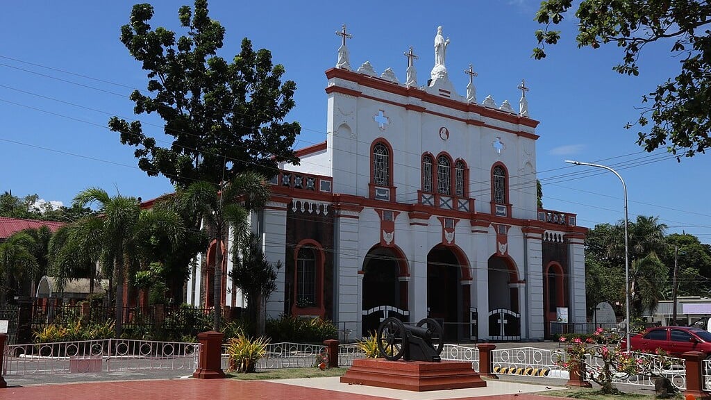 Warning issued vs fake priest