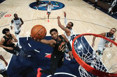 Mitchell stars as Cavs strike back