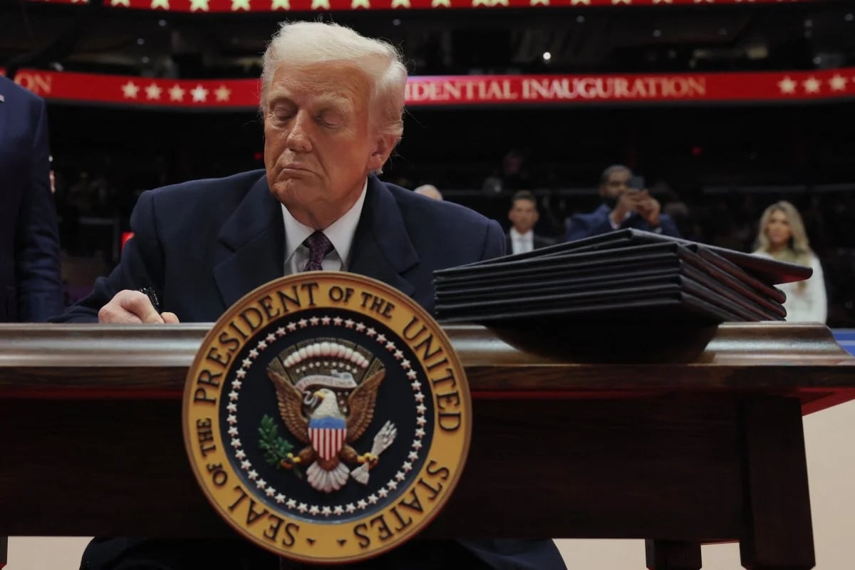 Kiwi mayor slams new U.S. leader for crediting atom splitting to Americans