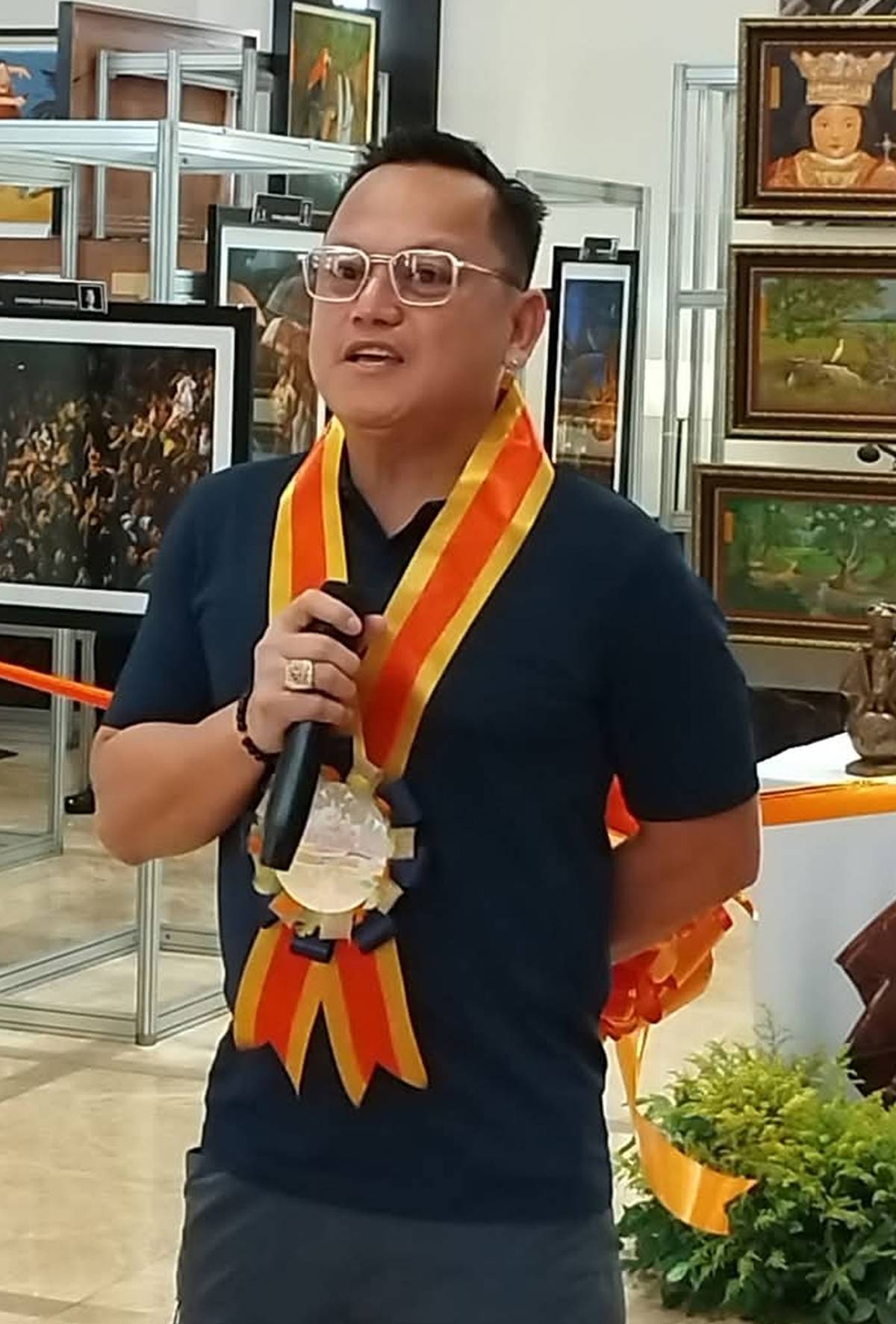 Aying Salupan,ace photographer.