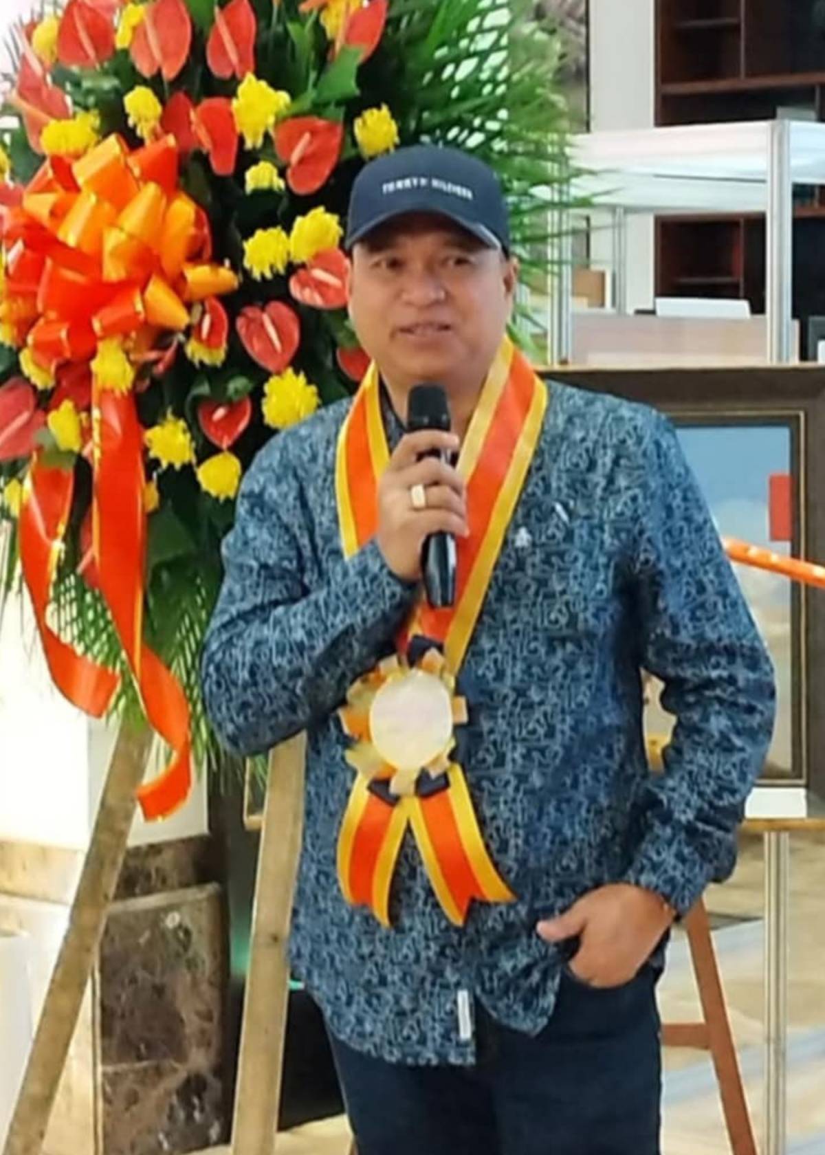 Antonio Iligan, painter.