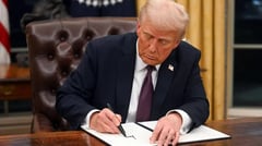 Trump signs raft of orders on Day 1