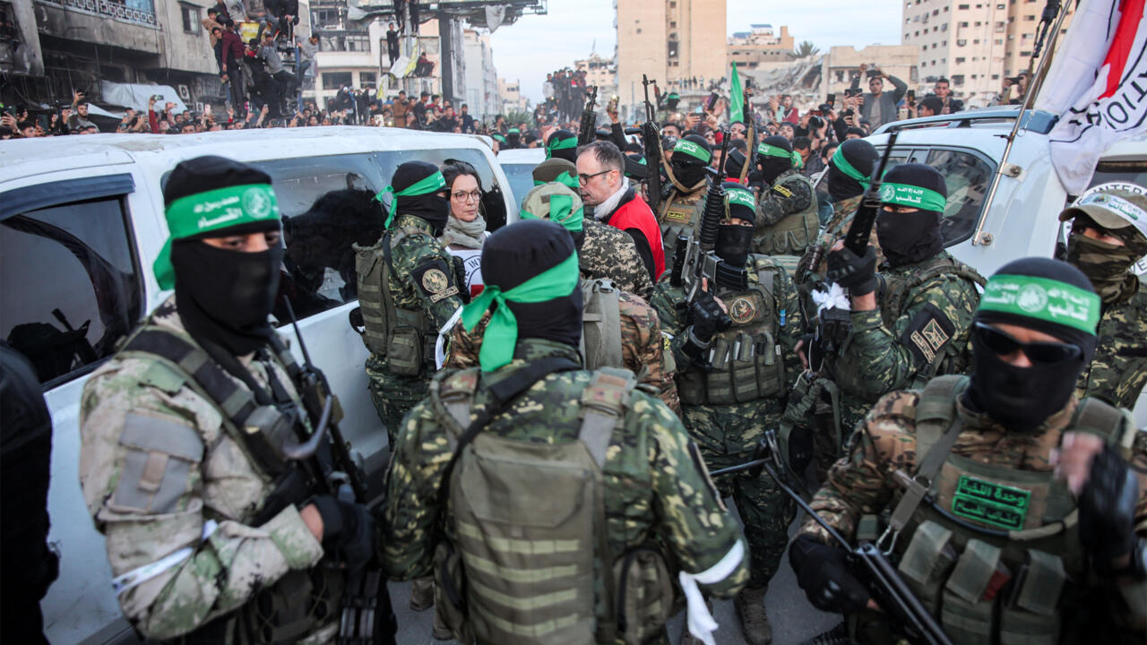 Hamas back on Gaza streets