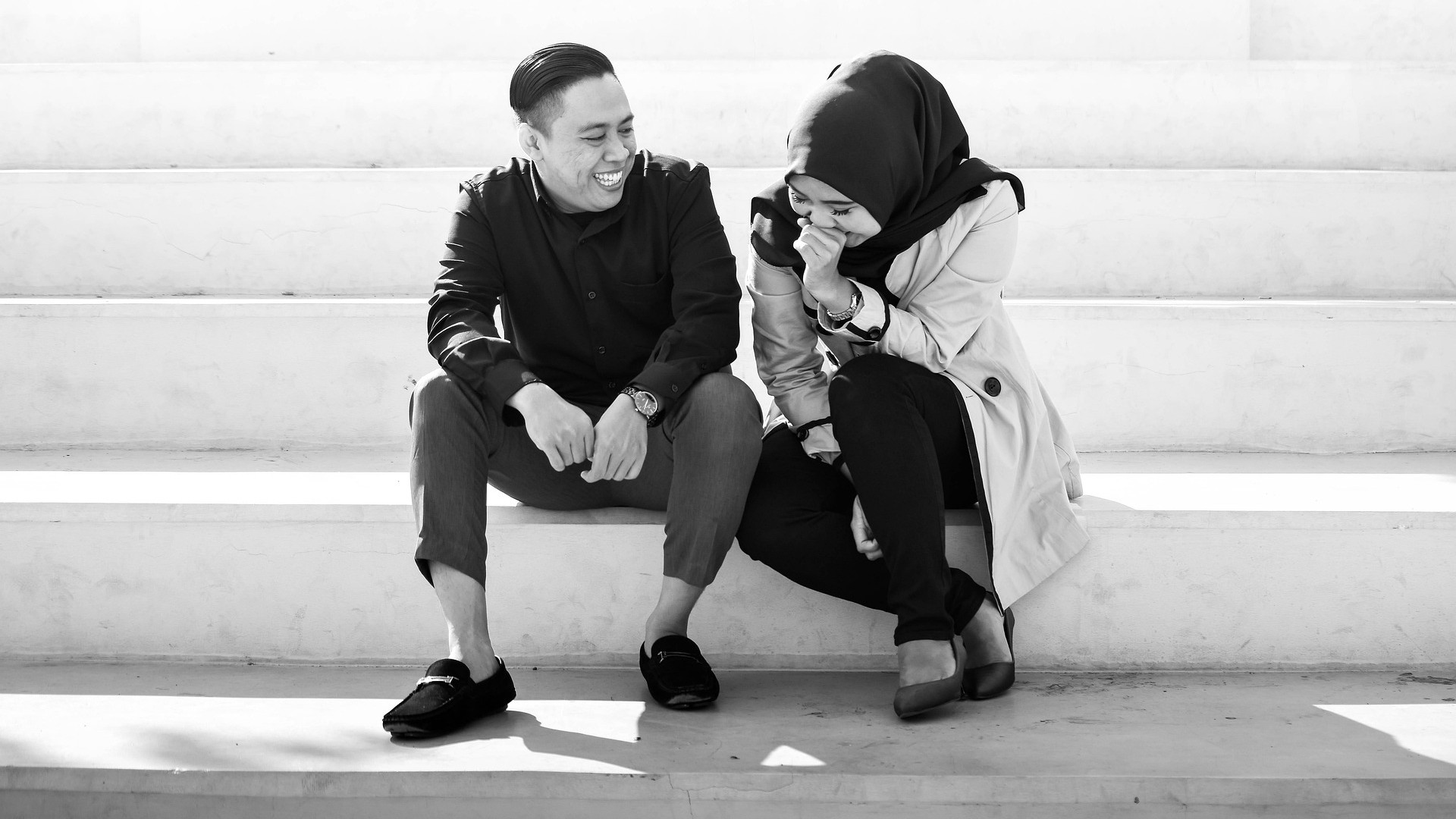 How to gracefully accept a compliment, even if you're uncomfortable