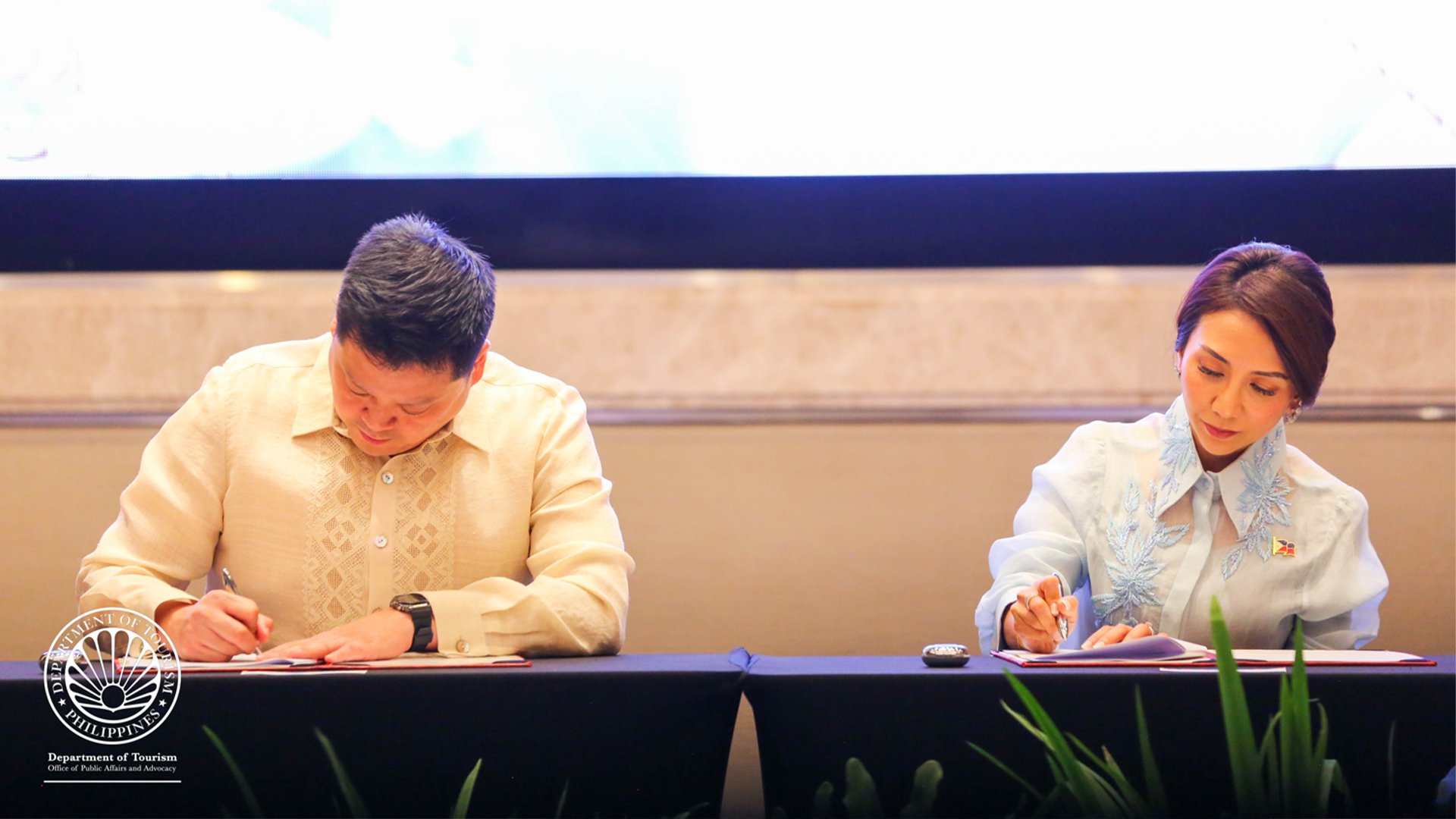 DoT, DSWD seal deal to aid disaster-affected tourism front liners
