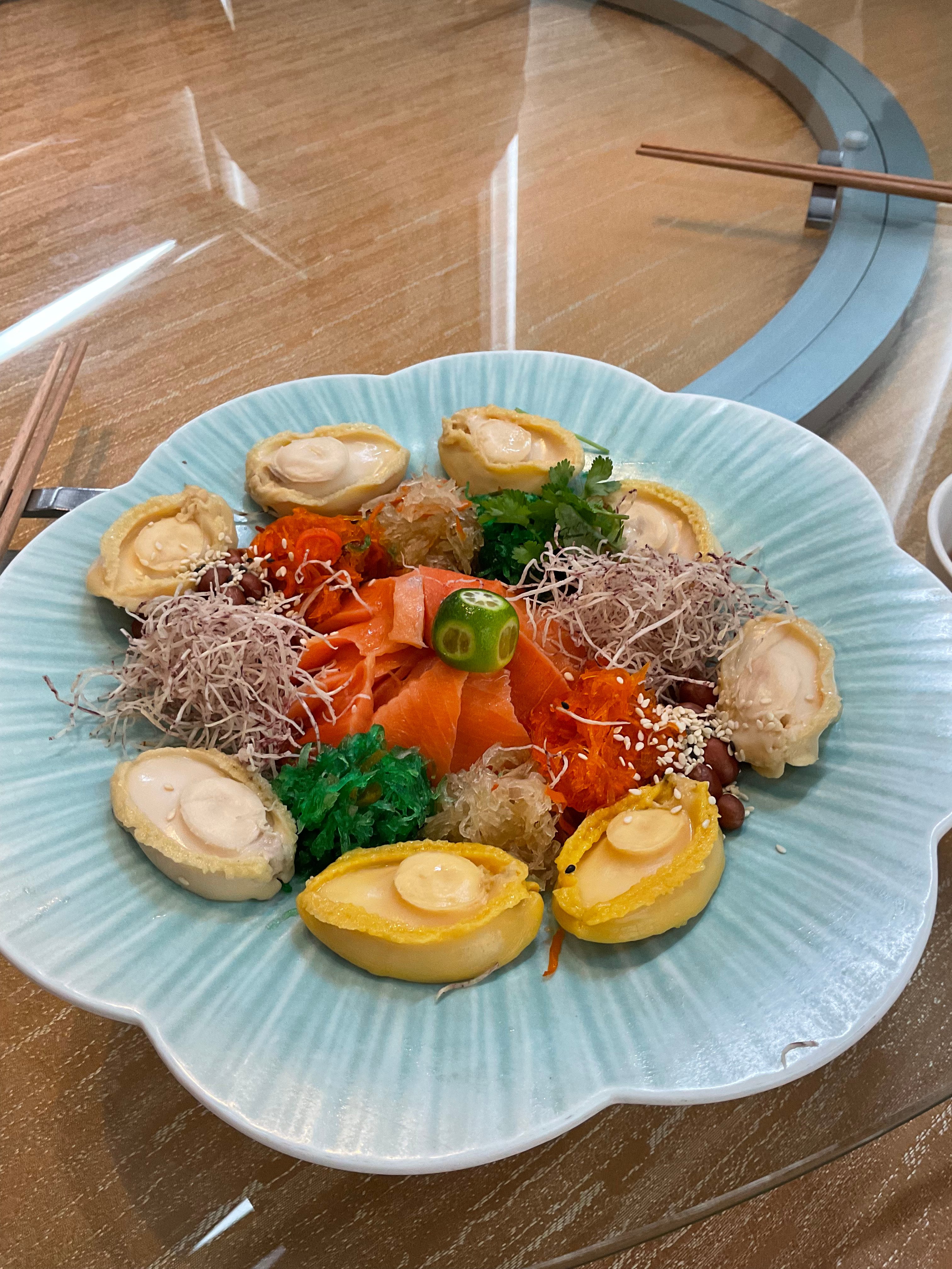 Lung Hin Prosperity Toss with Salmon Yu Sheng.