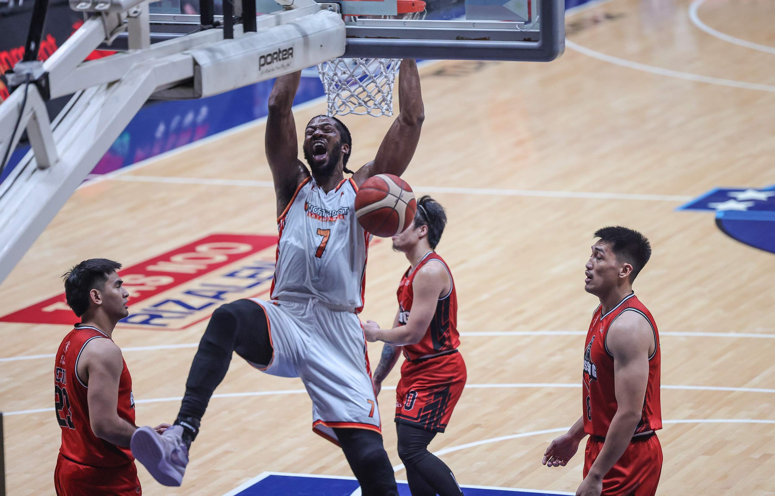 Kadeem Jack goes wild by scoring 30 points in NorthPort’s 120-93 win over Blackwater on Saturday in the PBA Commissioner’s Cup at the Ynares Center in Antipolo.