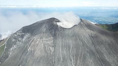 Kanlaon logs 35 volcanic quakes