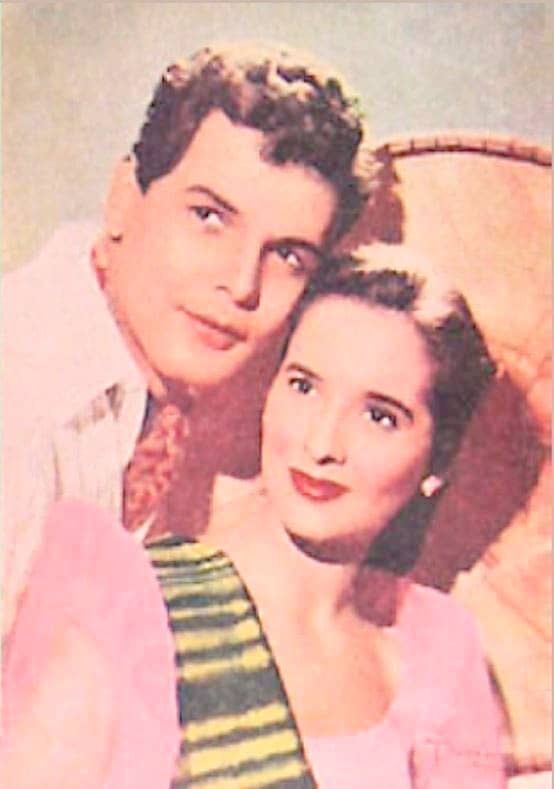 Ric Rodrigo and Gloria Romero pose for their movie ‘Beloved’ in 1957.