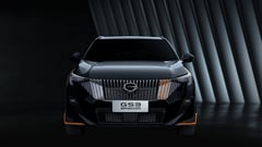 GAC IN BLACK: GAC unveils GS3 Emzoom R-Style Black Edition