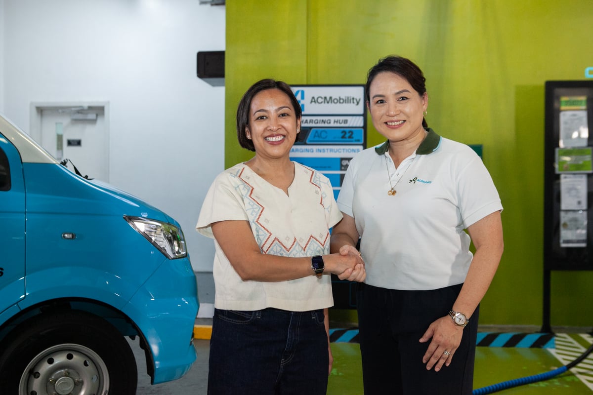 Makati Mayor Abby Binay and ACMobility’s Carla Buencamino strengthen their collaboration to transform Makati into a leading hub for sustainable urban mobility with an expanded EV charging network. Shown are: Abby Binay, mayor of Makati City and Carla Buencamino, head of Mobility Infrastructure at ACMobility.
