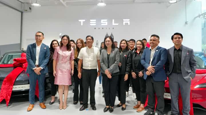 TESLA’s first official center in the Philippines symbolizes a step forward in sustainability, innovation and global partnerships. Shown are: (center) President Ferdinand R. Marcos Jr.; Lani Cayetano, mayor of Taguig City and Isabel Fan, regional director of Tesla with key officials.