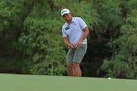 Mondilla grabs lead