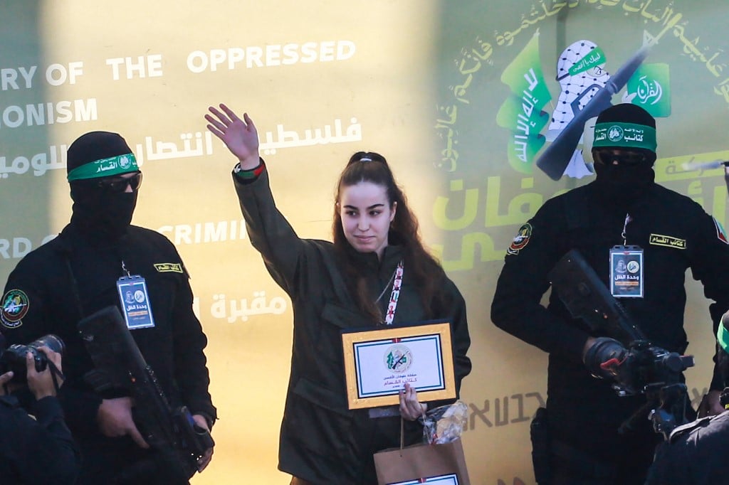 Hamas hands over woman hostage as third exchange begins