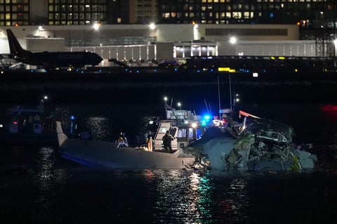 Plane carrying 64 collides with helicopter, crashes in Washington