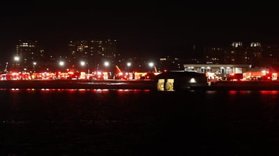 Passenger plane, helicopter collide near Washington airport