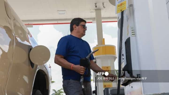 Shell annual profit drops to $16 bn as oil prices fall