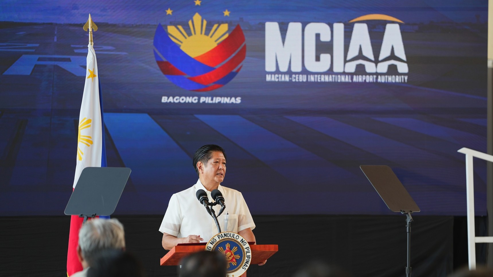 Marcos inaugurates P2.3-B alternate runway at MCIA
