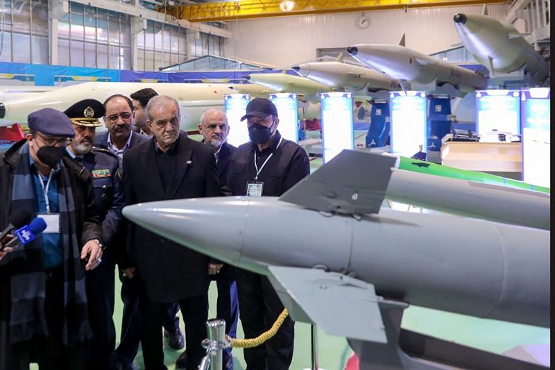 Iran unveils new ballistic missile
