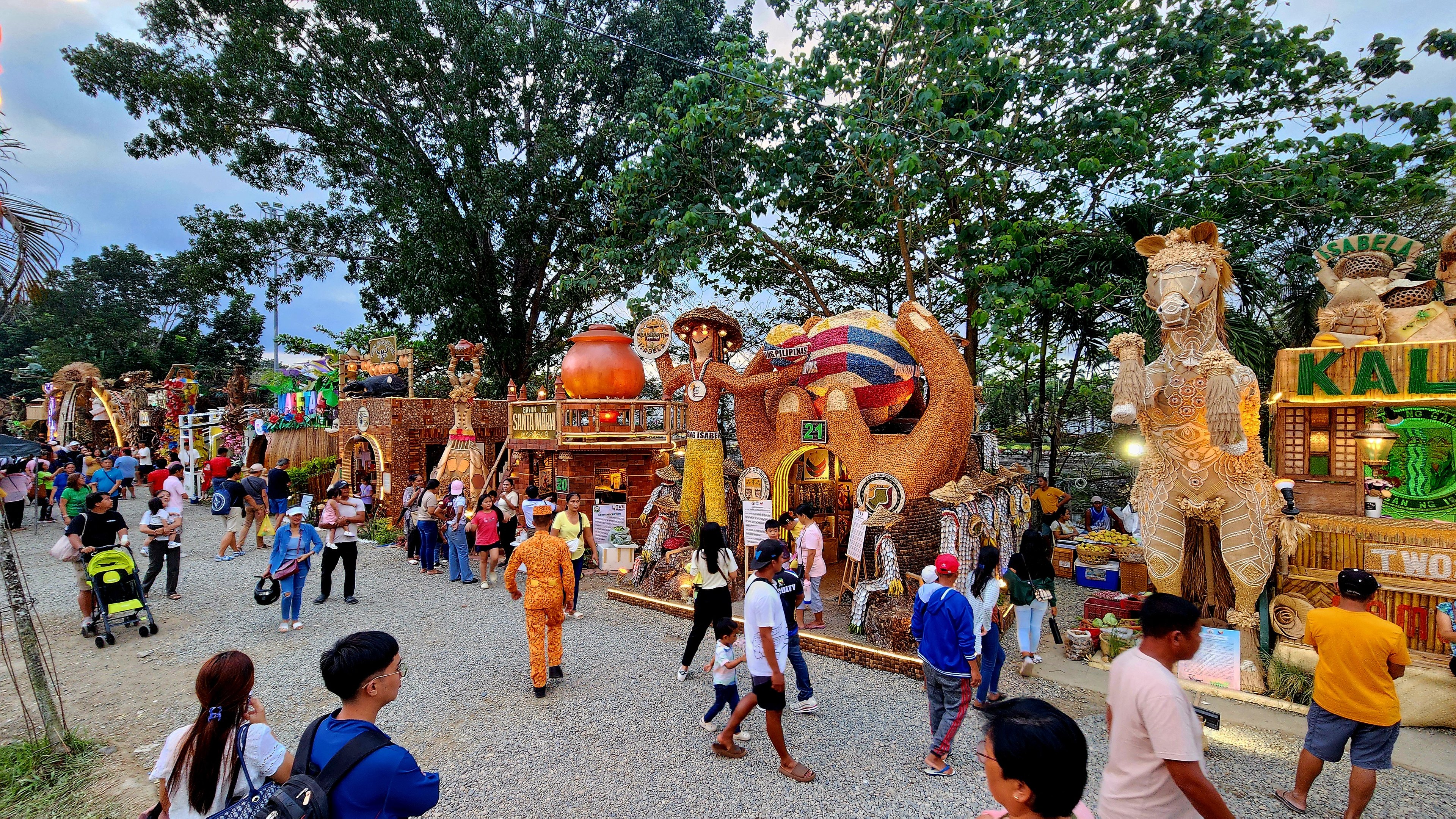 The Bambanti Village was a popular attraction of Isabela’s annual festival.
