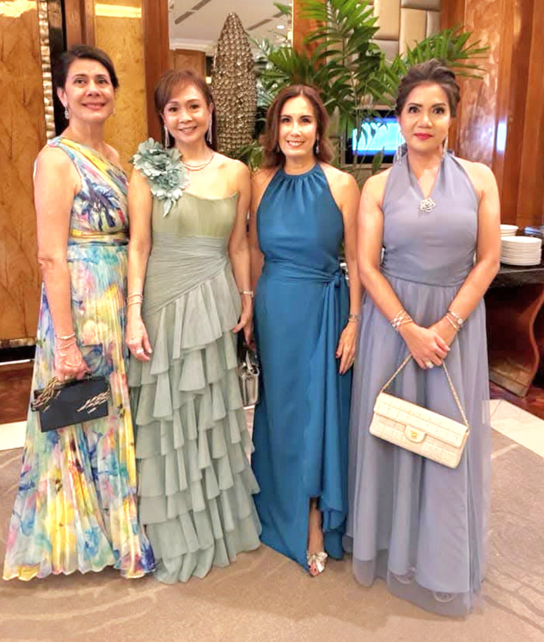 Ina Aboitiz with principal sponsor Betty Veloso, Jackie Lotzof and Perl Arienza.