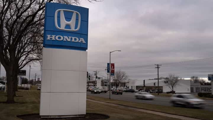 A sign marks the location of a Honda dealership on 18 December 2024 in Libertyville, Illinois. Honda, Japan's second largest automaker is in talks to merge with Nissan, Japan's third largest automaker.