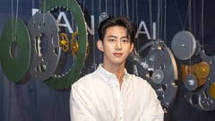 Taecyeon’s agency clarifies viral ‘proposal’ photos