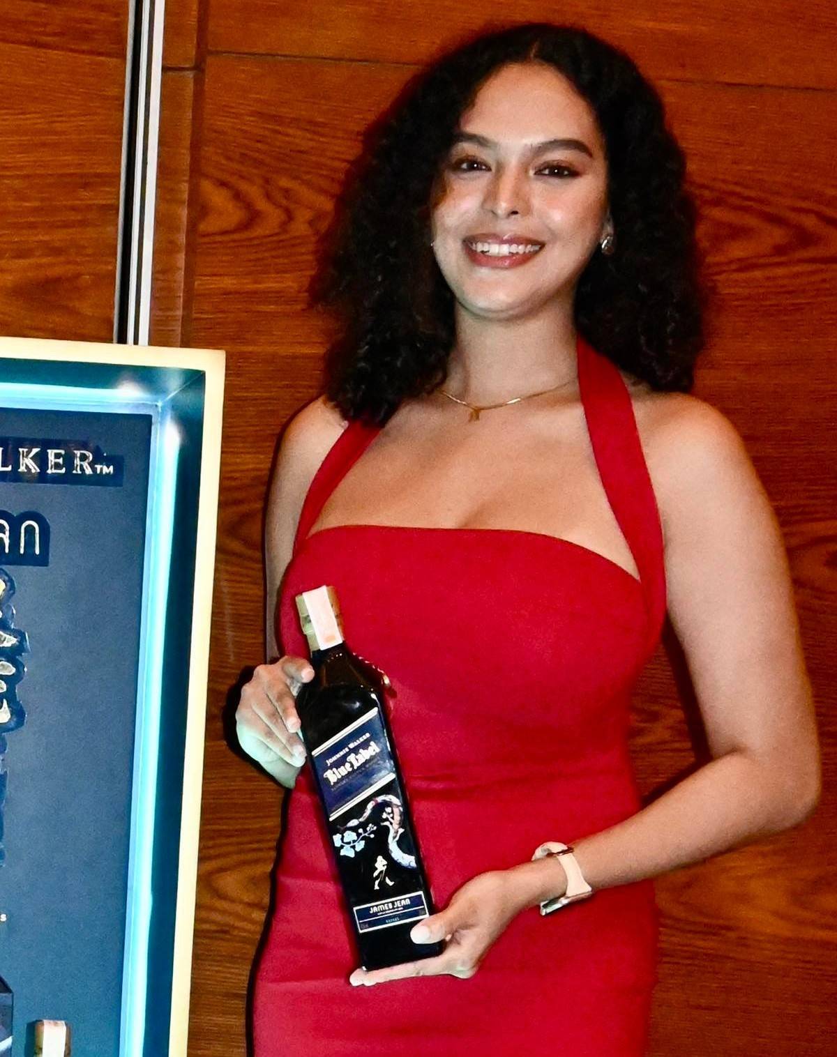 Rizza Decena