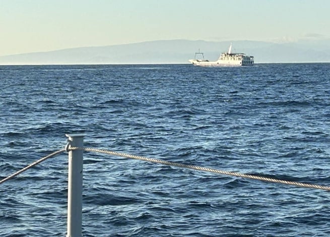 Phl Navy rescued embattled South Korean vessel in Ilocos Norte coast