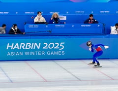 Groseclose, Phl curlers advance to medal rounds