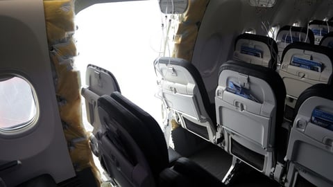 Flight carrying 10 reported missing in Alaska