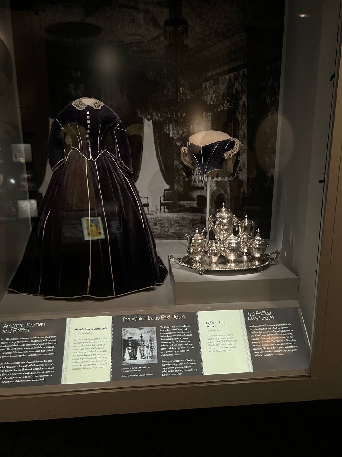 Mary Todd Lincoln’s mourning attire.