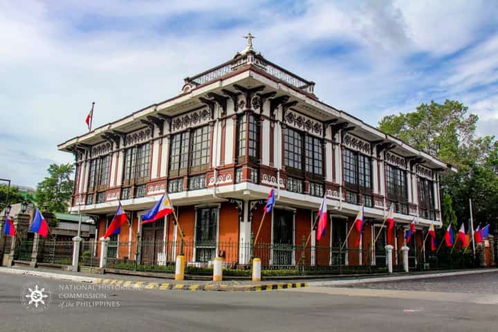 NHCP unveils historical marker at the Mansiyong Pamintuan in Angeles City