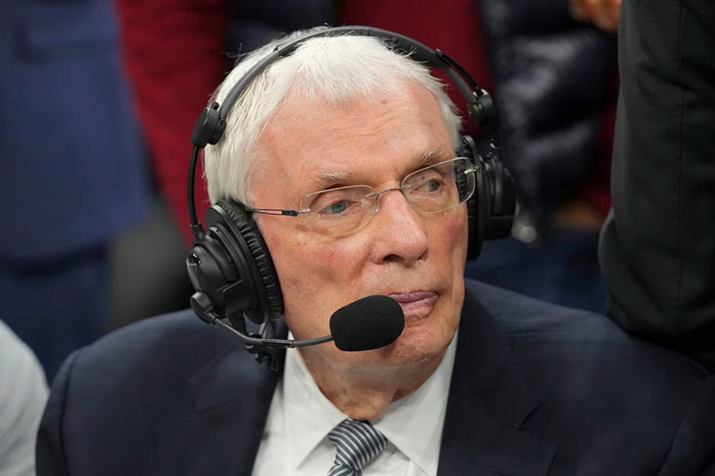 Hubie Brown bids farewell in final ESPN broadcast