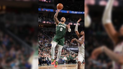 Lillard, Bucks torch depleted 76ers