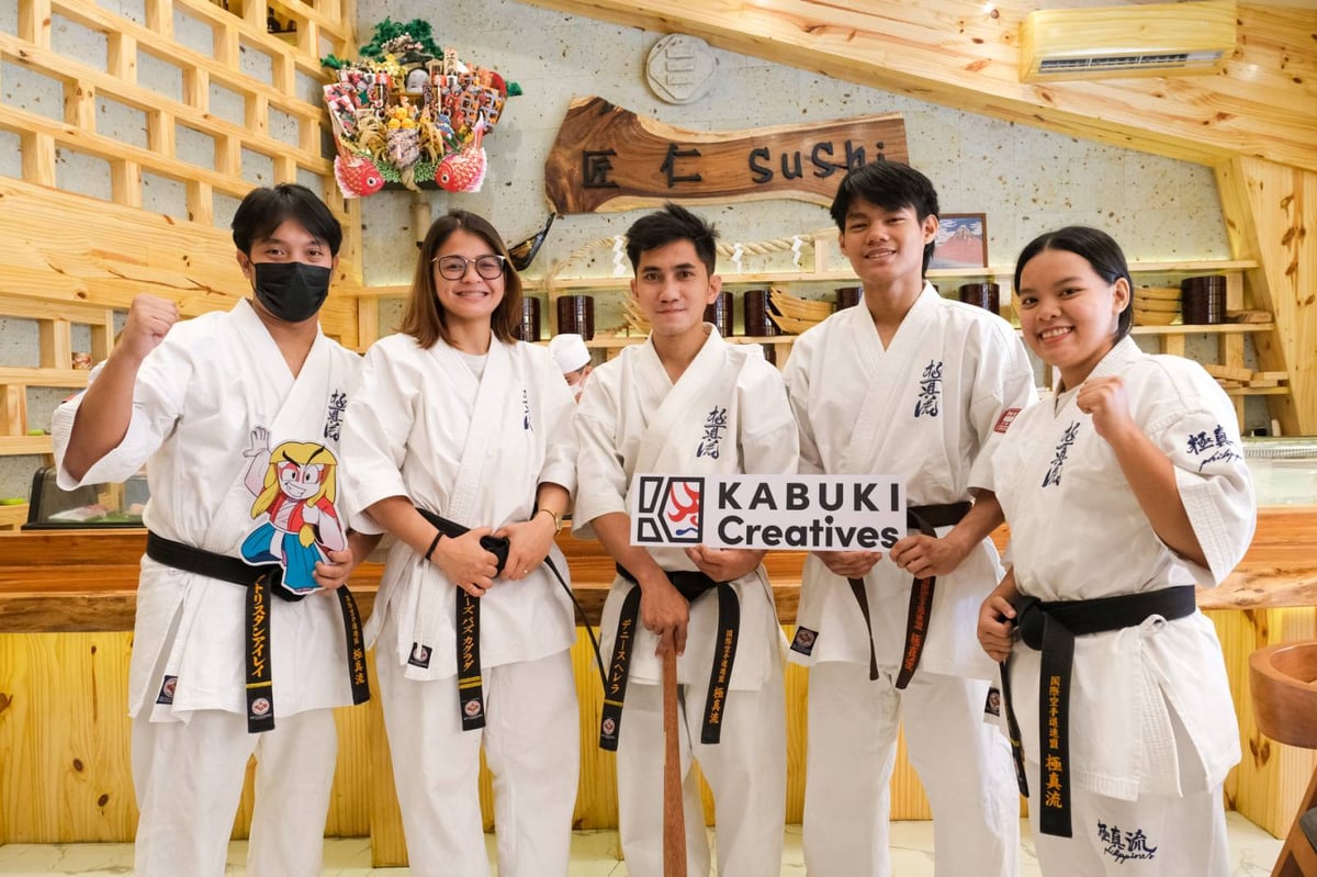 Karate experts Stellar Digital CEO Marc Tristan Ilay, Maria Therese Paz Cagulada, Brawler’s Lab Dojo Instructor Eagle Liup, Rafael James Quiroz and Jurimae Anne Contreras.