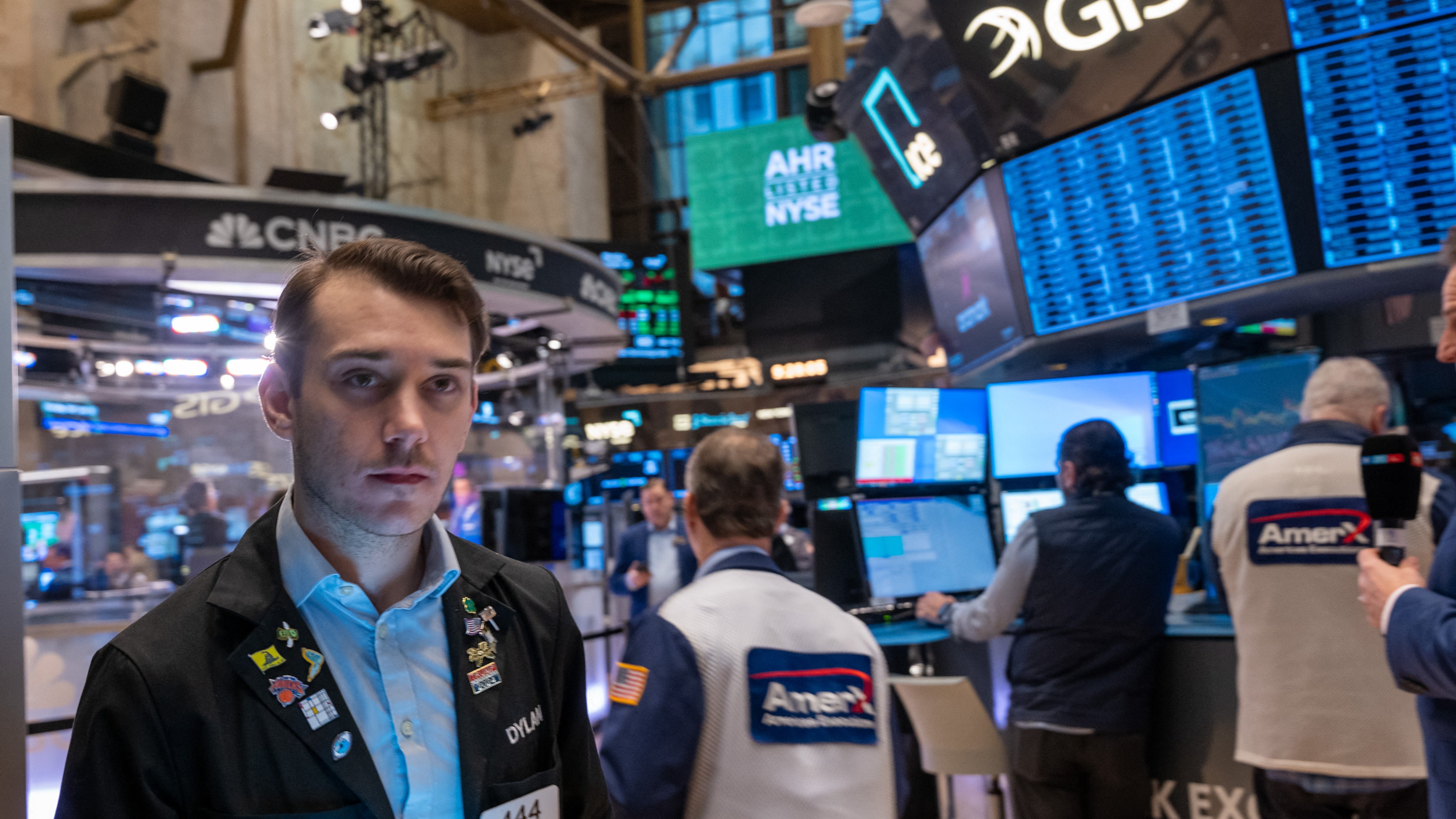 Global stocks markets brush off Trump tariffs
