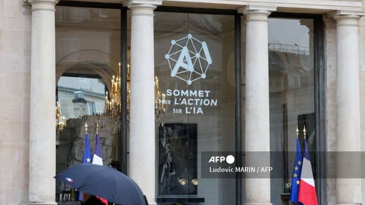 World and tech leaders grapple with AI challenges at Paris summit