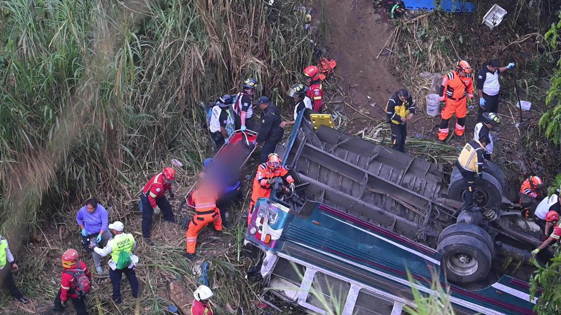 55 katao, patay sa pagkahulog ng sinasakyang bus sa Guatemala