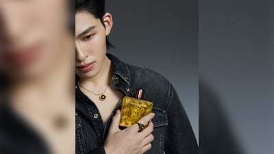 HE SMELLS GOOD: POND NARAVITY AS VERSACE SEA FRAGRANCE AMBASSADOR