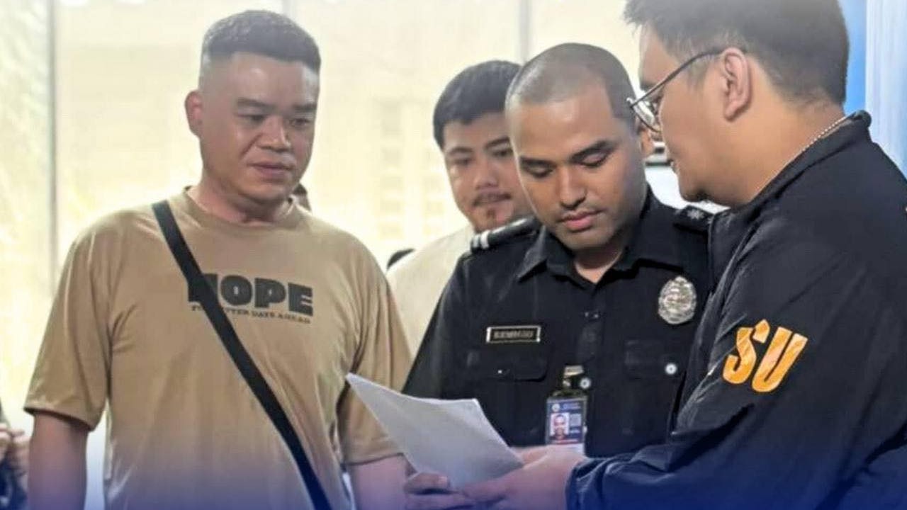 BI arrests Chinese fugitive extending visa