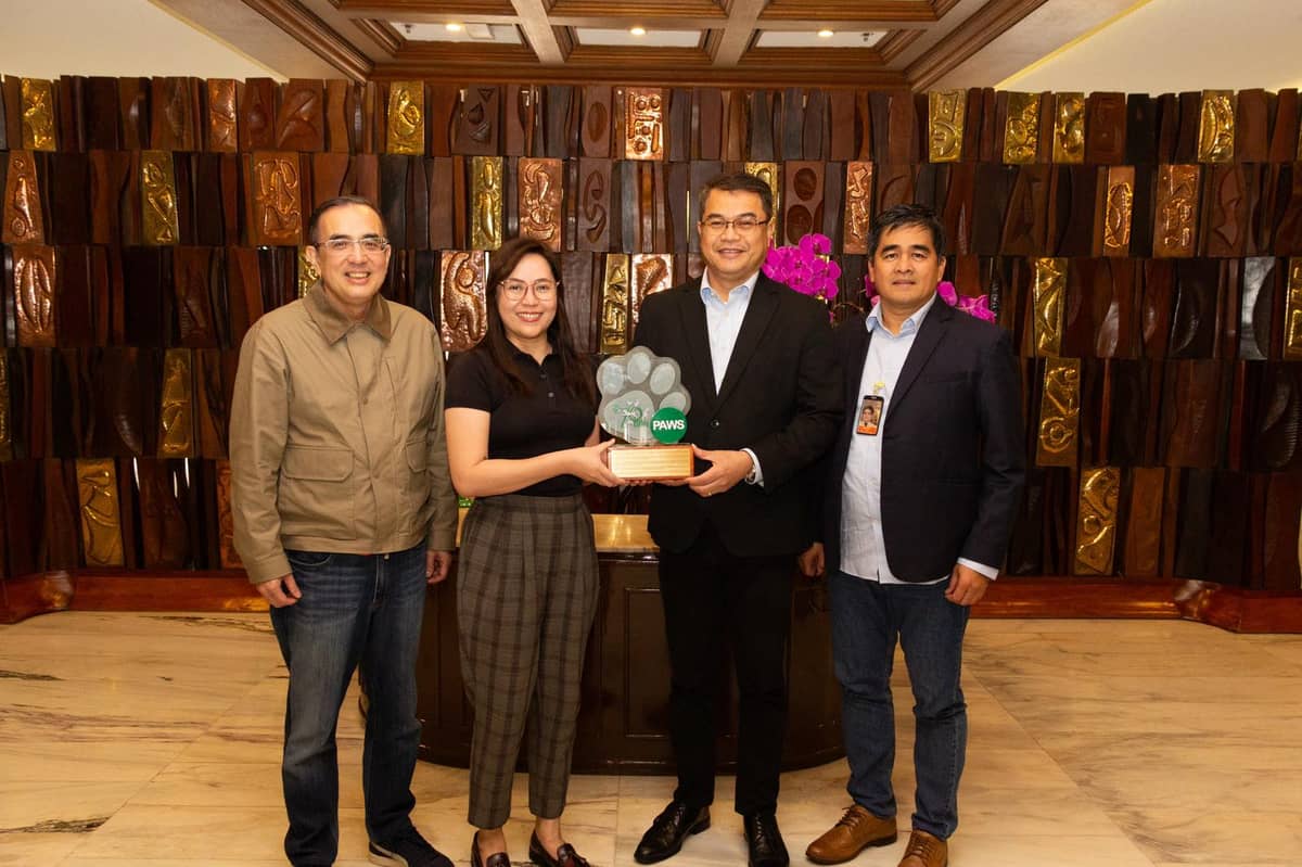 (from left) Meralco vice president and head of Corporate Communications Joe R. Zaldarriaga, Animal Welfare Program manager and head of Advocacy Communications Management Michelle Caguioa, executive vice president and chief operating officer Ronnie L. Aperocho, vice president and head of Facilities and Safety Management Jerry B. Lao.