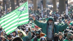 Thousands cheer Eagles in Super Bowl victory parade