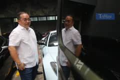 On 17 February 2025, Manila Field Station Chief Alvin Enciso of the Customs Intelligence and Investigation Service – Manila International Container Port (CIIS-MICP) inspects 18 seized luxury vehicles.
The vehicles, including a Ferrari 812 Superfast, a Ferrari 488, a McLaren 720S, a Mercedes Benz G63 AMG, and a Bentley Bentayga, are suspected of having been smuggled into the country without payment of duties and taxes on imported goods.
