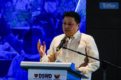 DSWD chief: No politicians allowed in agency payouts