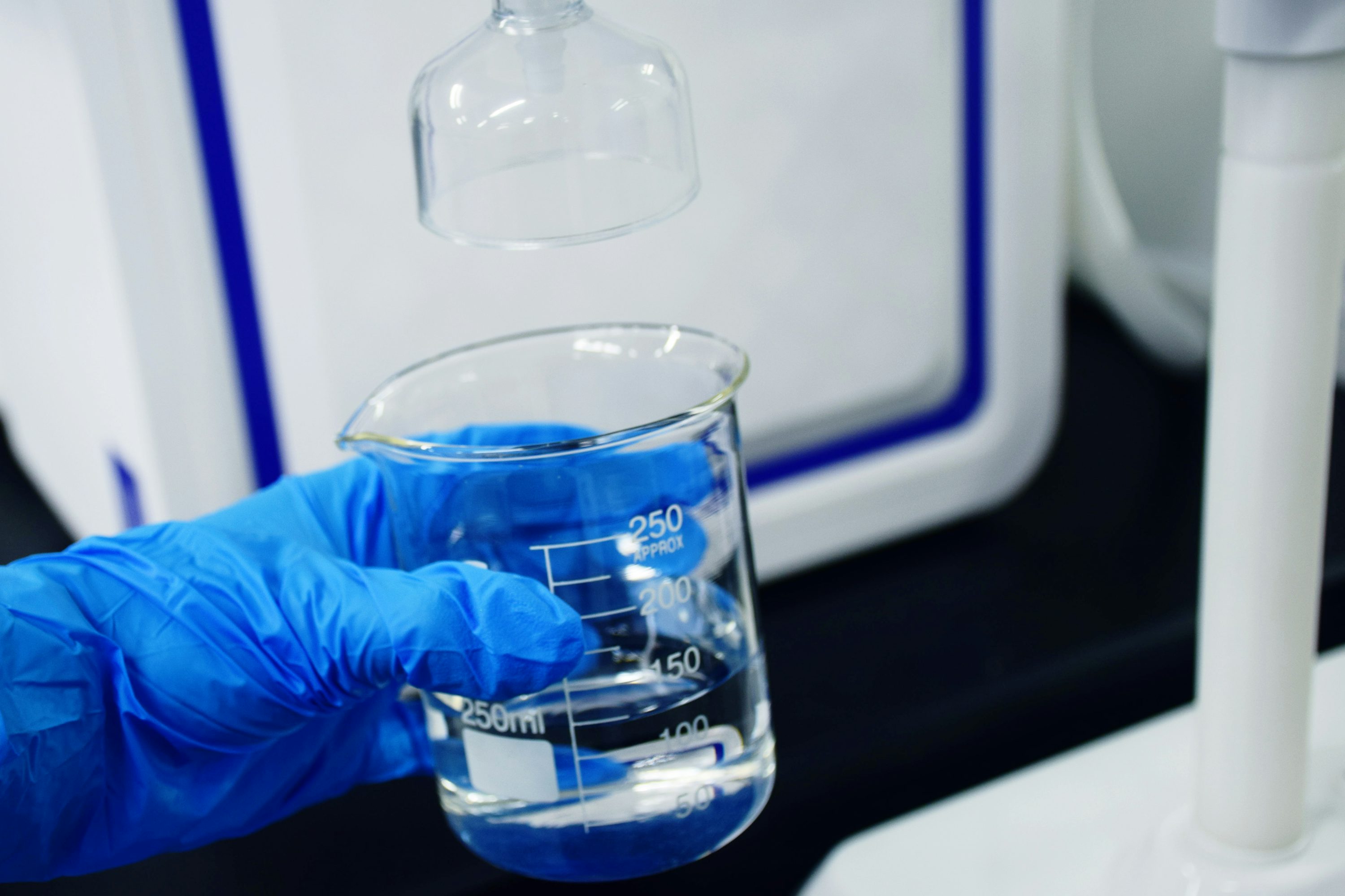 Filipinas in STEM urged to apply for free scholarship grants in UK